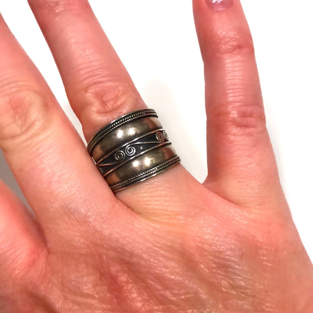 Bali style silver ring sz 8